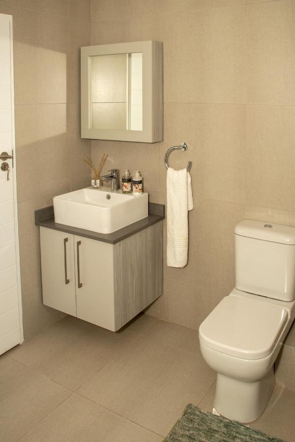 Fumo House Lifestyle Apartments Midrand Exteriör bild