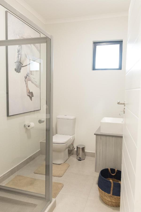 Fumo House Lifestyle Apartments Midrand Exteriör bild