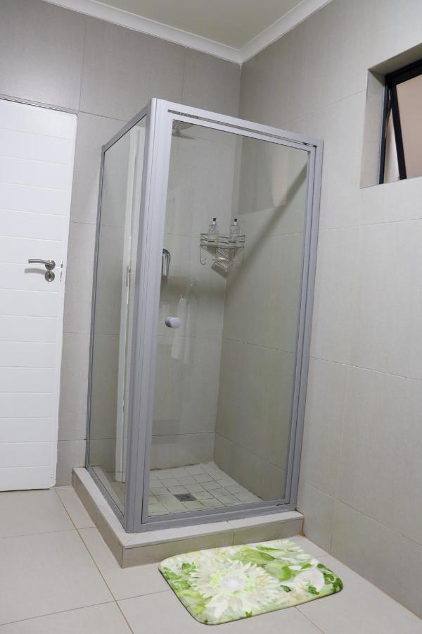 Fumo House Lifestyle Apartments Midrand Exteriör bild